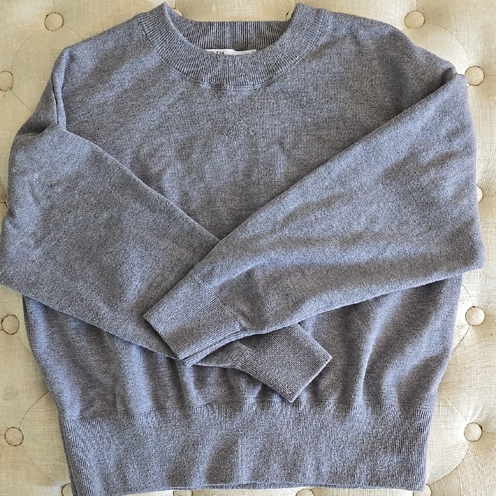 Zara Gray Crewneck Sweater Classic Knit